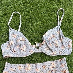 Acacia Lily Manhattan Top